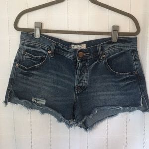 ‼️3/$20 or 4/$25‼️ Free people cutoff shirts